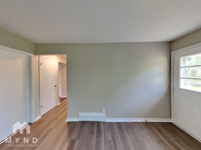Photo - 5621 Oakmont Dr