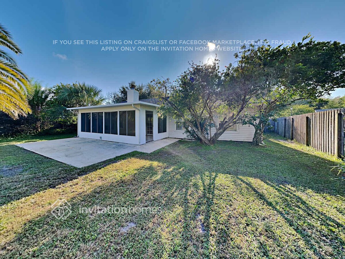 Photo - 3271 Glendyne Dr W