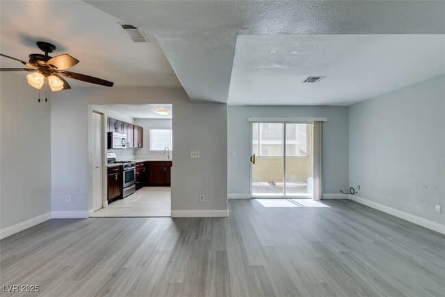 Building Photo - 1550 Jamielinn Ln Unit 102 Rental