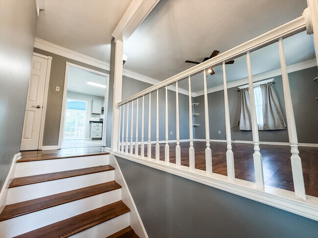 Photo - 208 Green Acres Dr