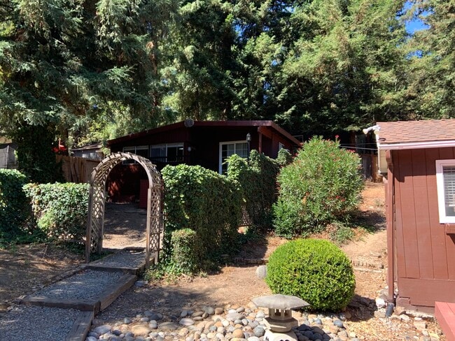 Walkway - 17958 Redwood Dr