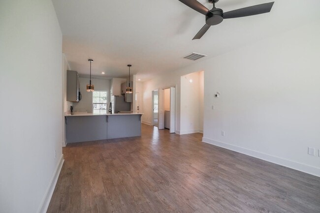 Photo - 120 Elgin Ln Apartamento