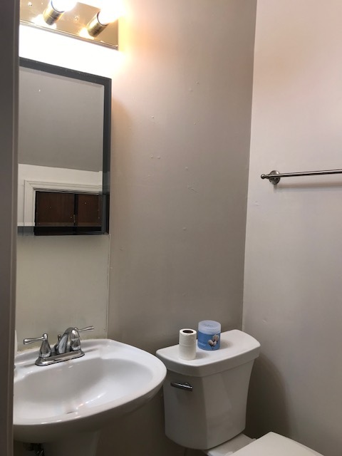 1/2 bath - 1103 N 1st St Unit Apartment A