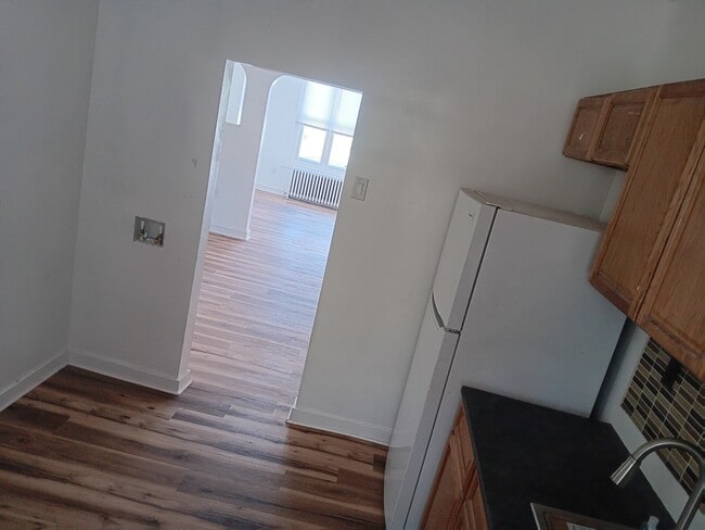 Photo - 1530 W Oakdale St