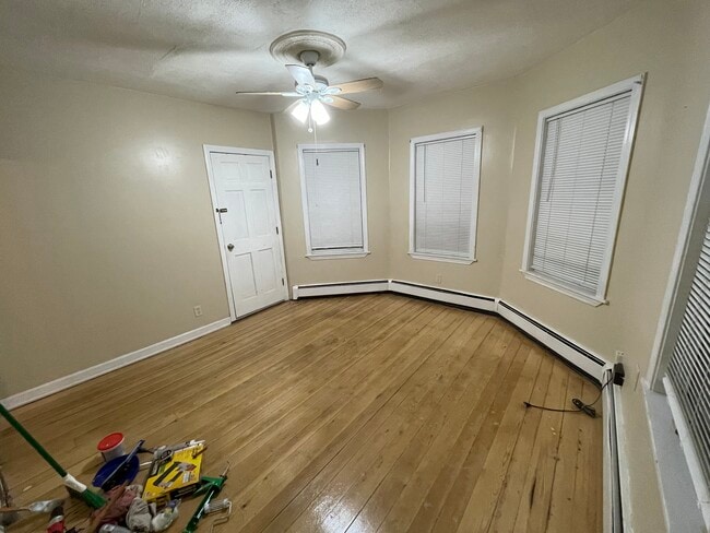 Photo - 7 Grover St Unit 2