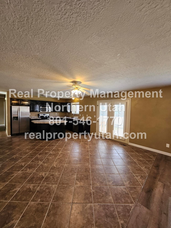 Photo - Stunning 4 Bedroom 3 Bath Syracuse Home