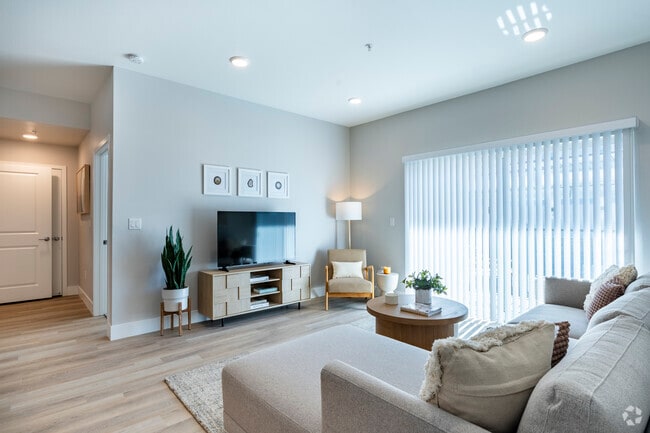 2 Br, 1 Bath 1,007 Sq Ft