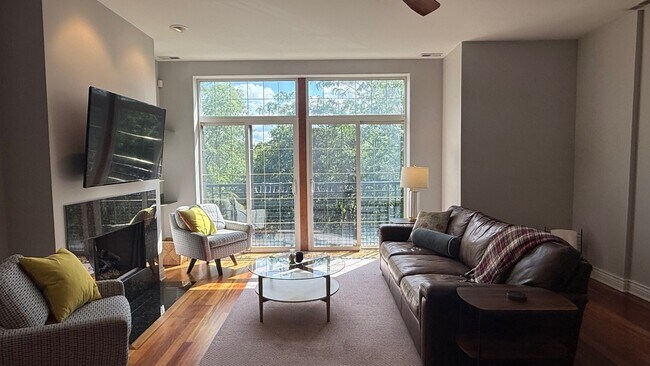 Photo - 2206 W Monroe St Unit 4