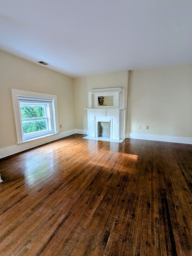 Photo - 1461 S 1st St Unit Apt 3