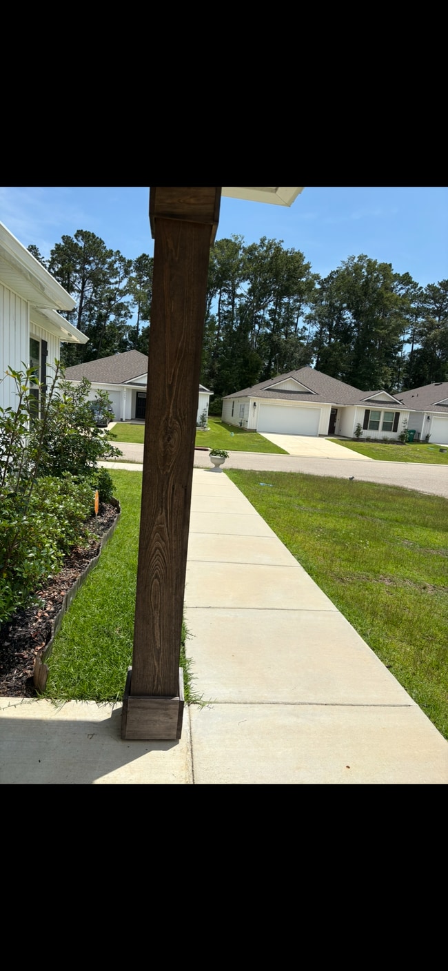 Photo - 60604 Townsend Dr