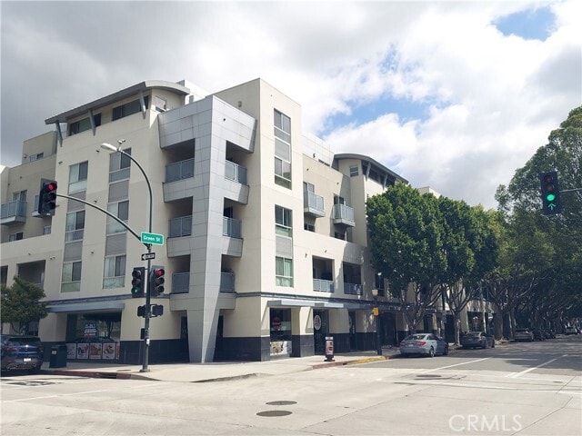 Building Photo - 159 W Green St Unit 201A Rental