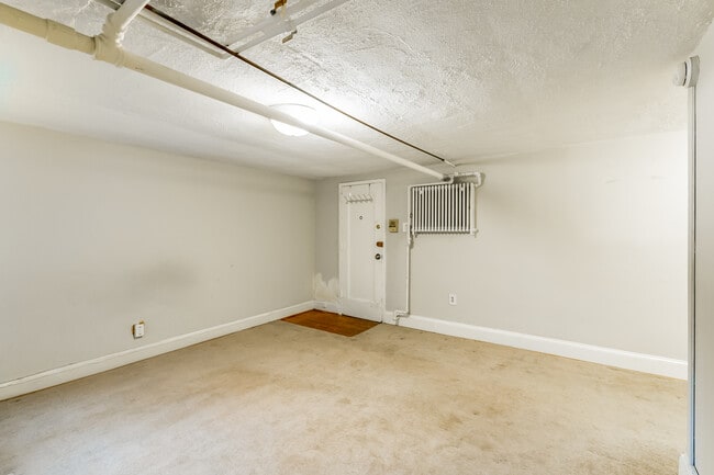 Photo - 1832 Biltmore St NW Unit B2