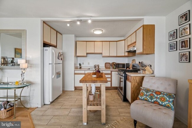 2401 Pennsylvania Ave Unit 19A3