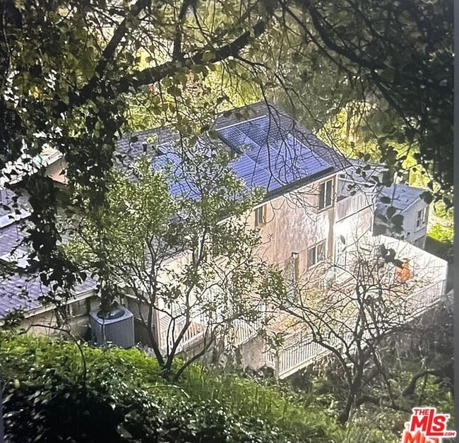 Photo - 1552 Crater Ln