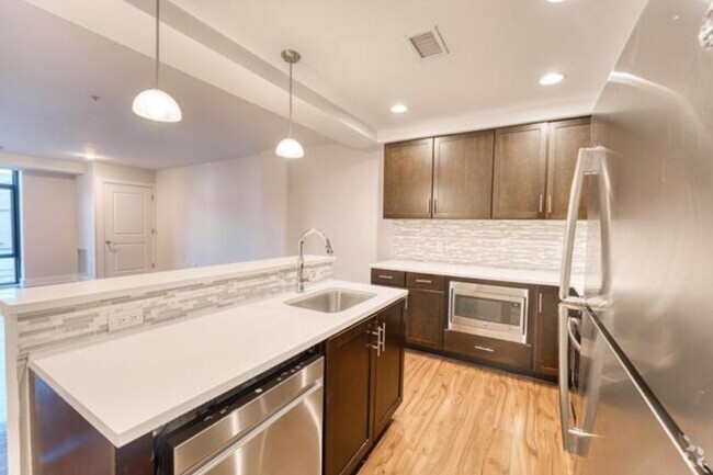 Building Photo - 1040 John F. Kennedy Blvd Unit 411 Rental
