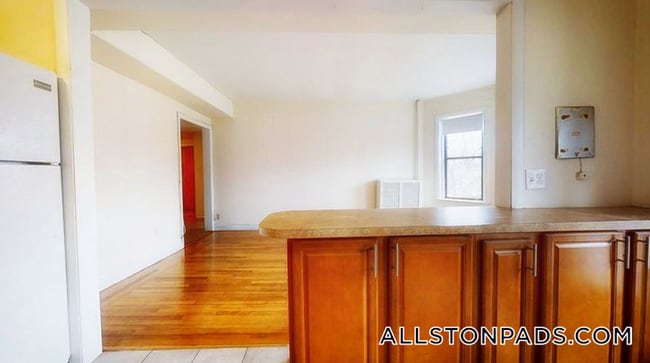 Photo - 1131 Commonwealth Ave Unit 3