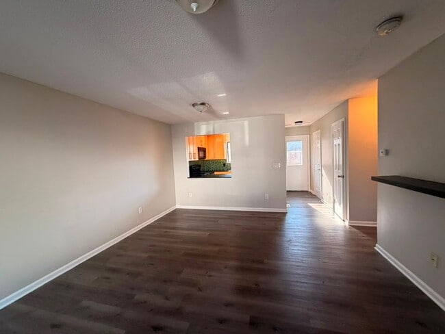 Photo - 509-513 Woodward Avenue - 509-C