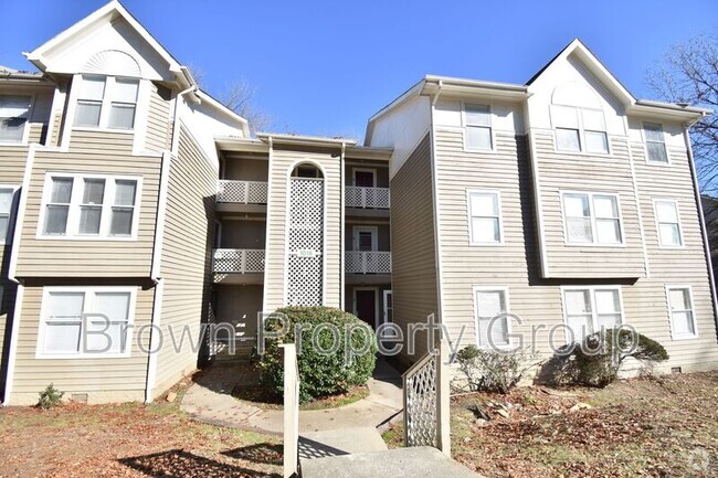 Building Photo - 1022 Wood Creek Dr Unit Apt. 3