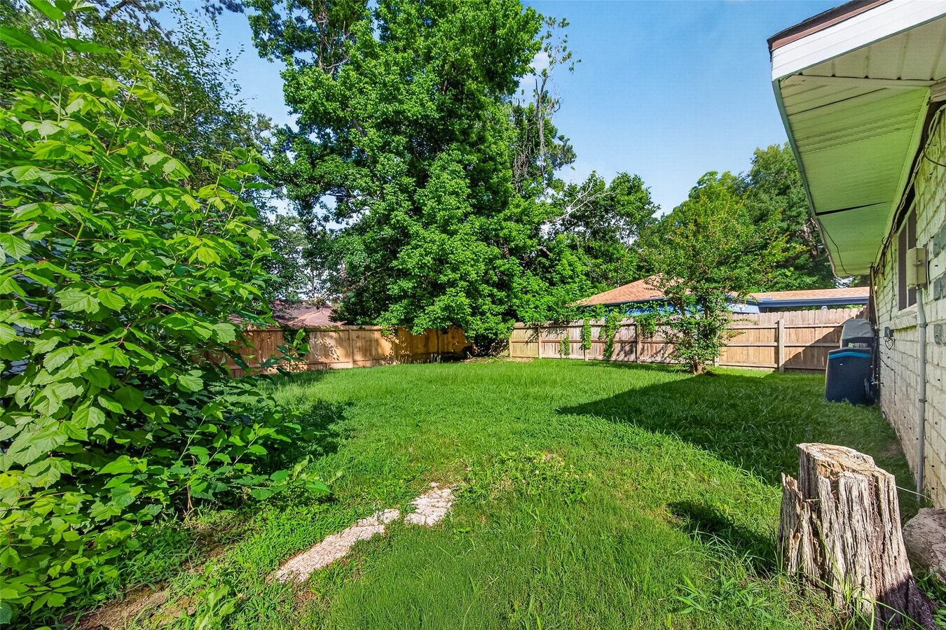 Photo - 25503 Foxbriar Ln