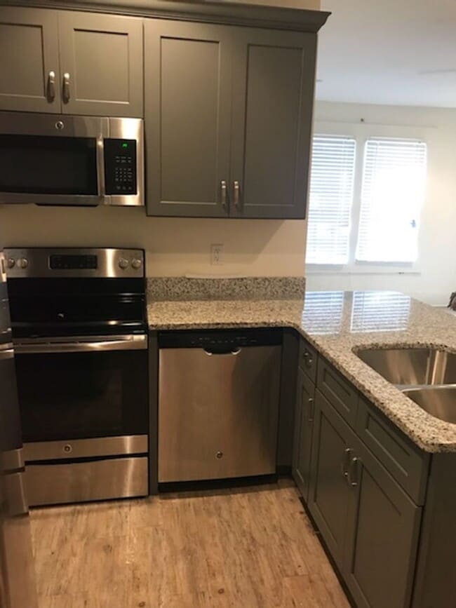 1019 Queen City Ave Unit 1