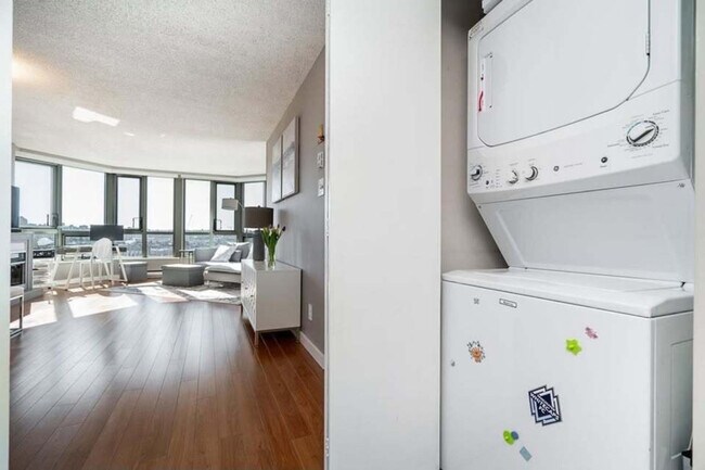 Photo - 1625 Hornby St Unit ID1286042P