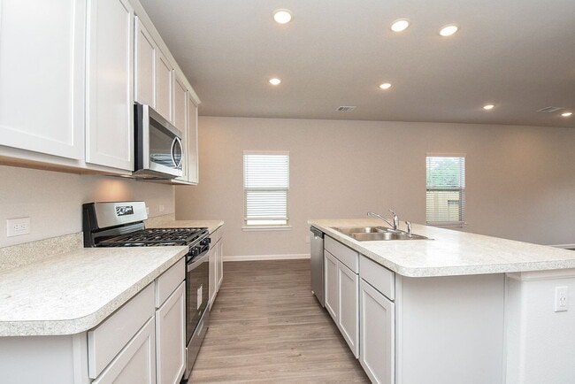 Photo - 16493 Moss Ln