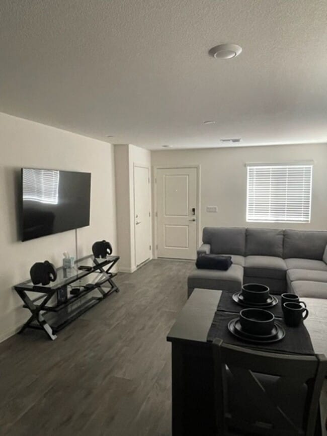 Building Photo - 7005 Magenta Moon St Rental