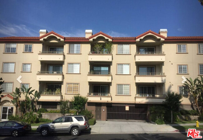 Building Photo - 962 S Gramercy Dr Unit 106 Rental