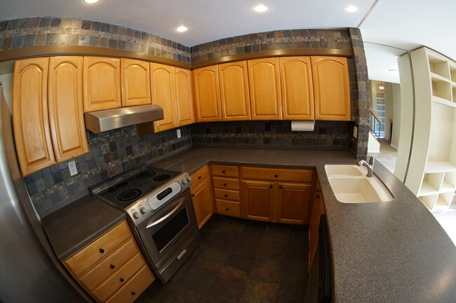 Photo - 6251 Sandcrest Cir