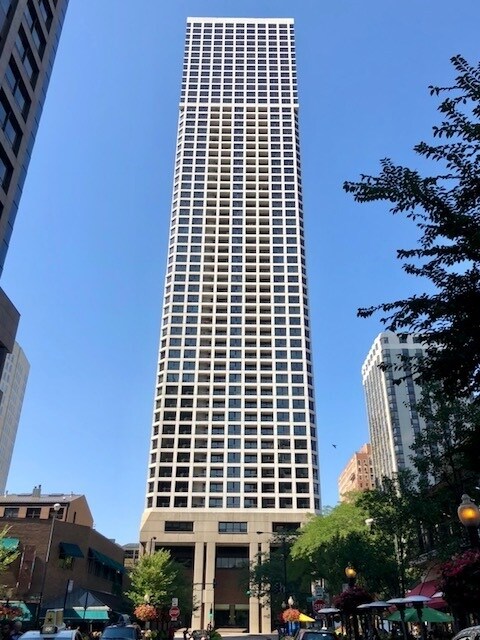 Photo - 1030 N State St Condo Unit 15C
