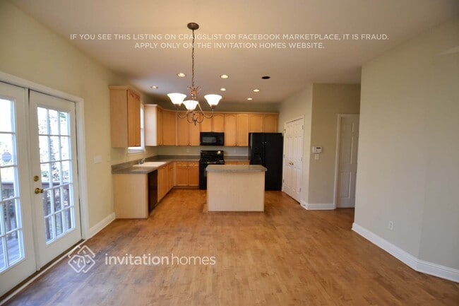 Photo - 913 Daylight Cir