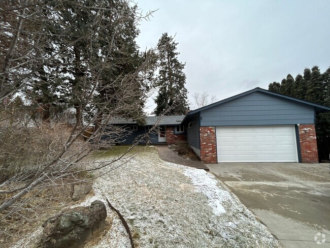 Building Photo - 3 Bedroom / 2 Bathroom in Bend's Orchard D... Rental