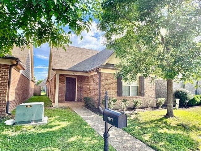 Now Leasing a 3 Bedroom 2 Bath Home in Sou... - Now Leasing a 3 Bedroom 2 Bath Home in Sou...