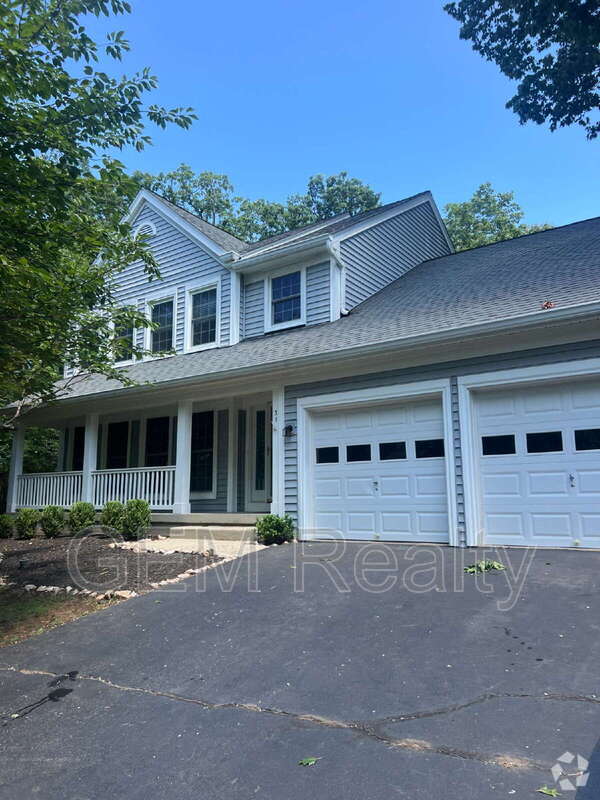 Building Photo - 31 Puritan Pl Rental