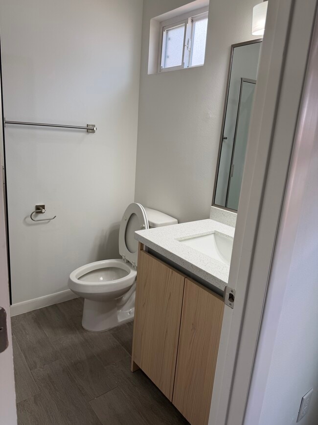 Photo - 220 W Campeche Ave Unit Apartment 3