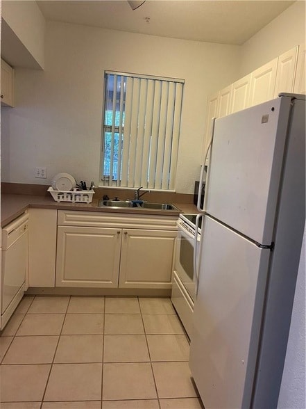 Photo - 6842 W Sample Rd Unidad B
