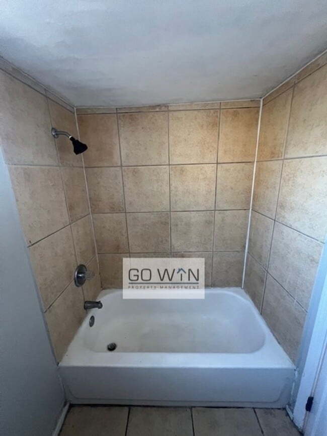 Photo - 1836 E Harvard St Unit B