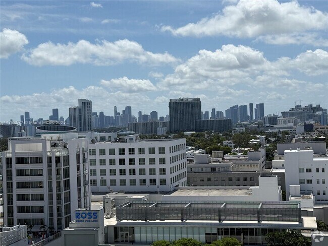 Building Photo - 100 Lincoln Rd Unit 1420 Rental