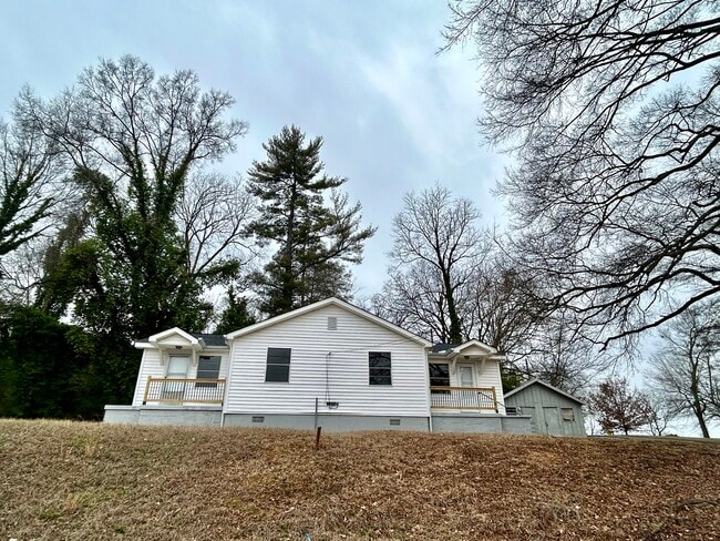 Building Photo - 303 Smith St Unit Duplex  A