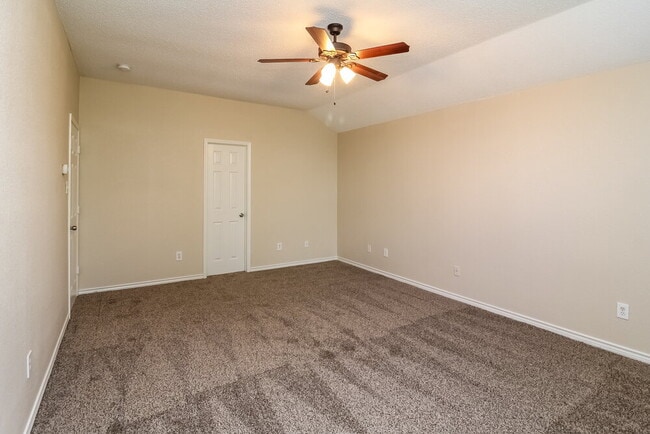 2520 Buck Dr