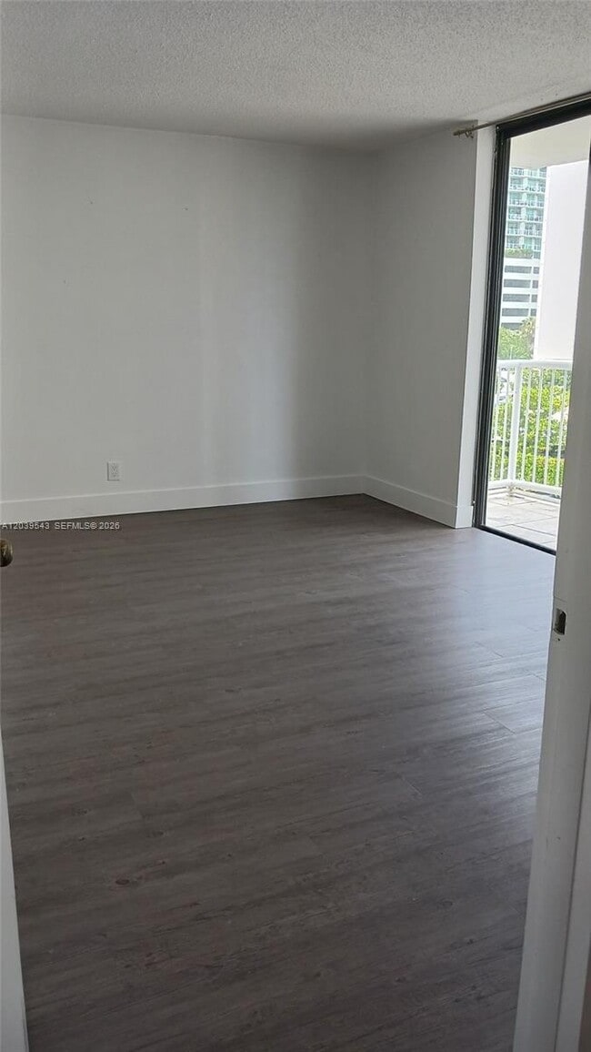 Photo - 1440 Brickell Bay Dr Unidad 509