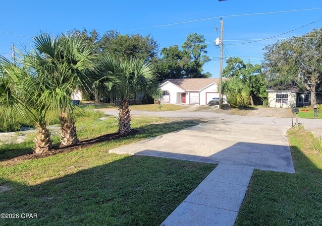 1828 Lake Ave
