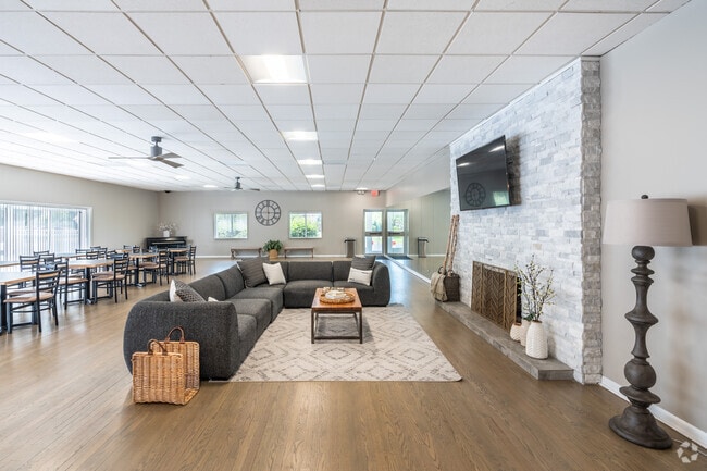 Clubhouse Lounge