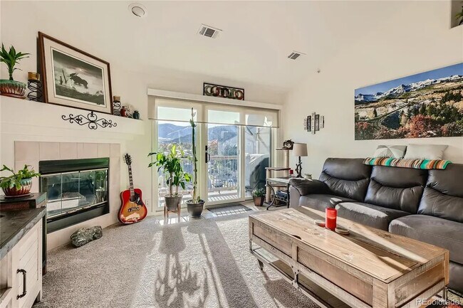 Building Photo - 7415 S Alkire St Unit 305