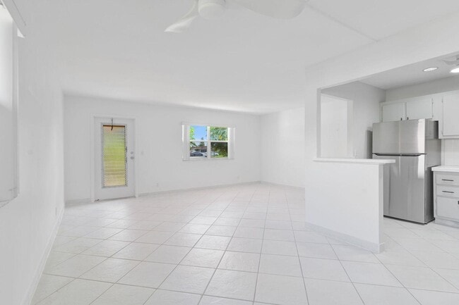 Photo - 287 Seville Terrace