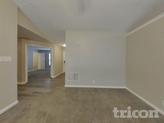 Photo - 8596 Captain Dr