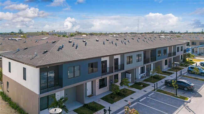 Photo - 417 NW 13 Ct