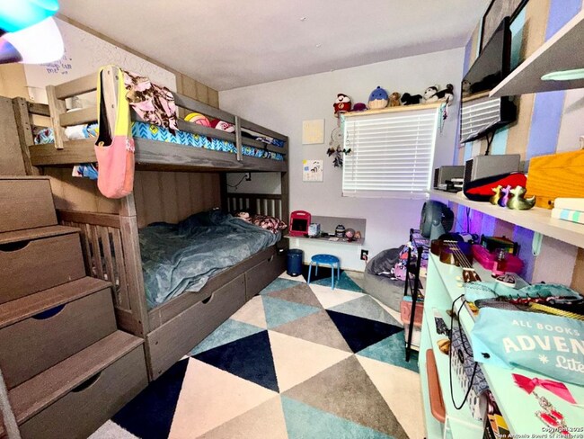 1224 Campfire Dr
