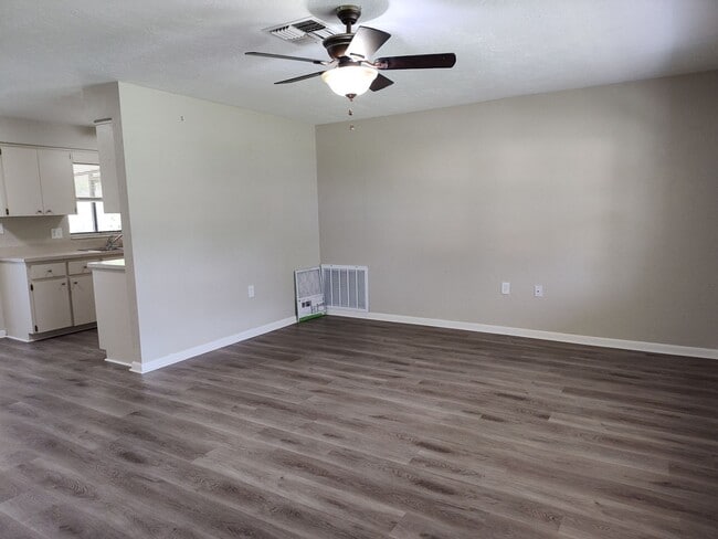 Building Photo - 3263 N Maidencane Dr