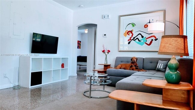 532 NE 16th Ct
